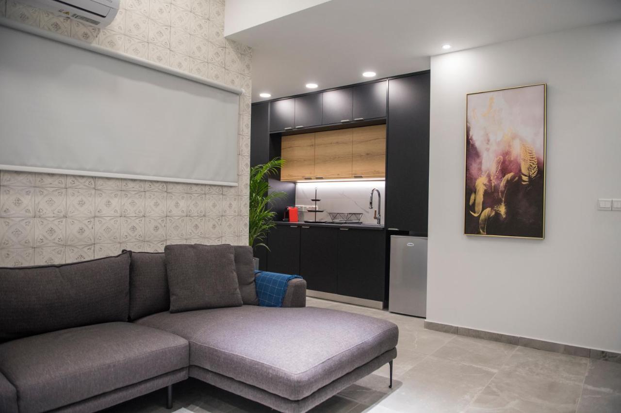 Skin Suites-Luxury Living Никозия Екстериор снимка