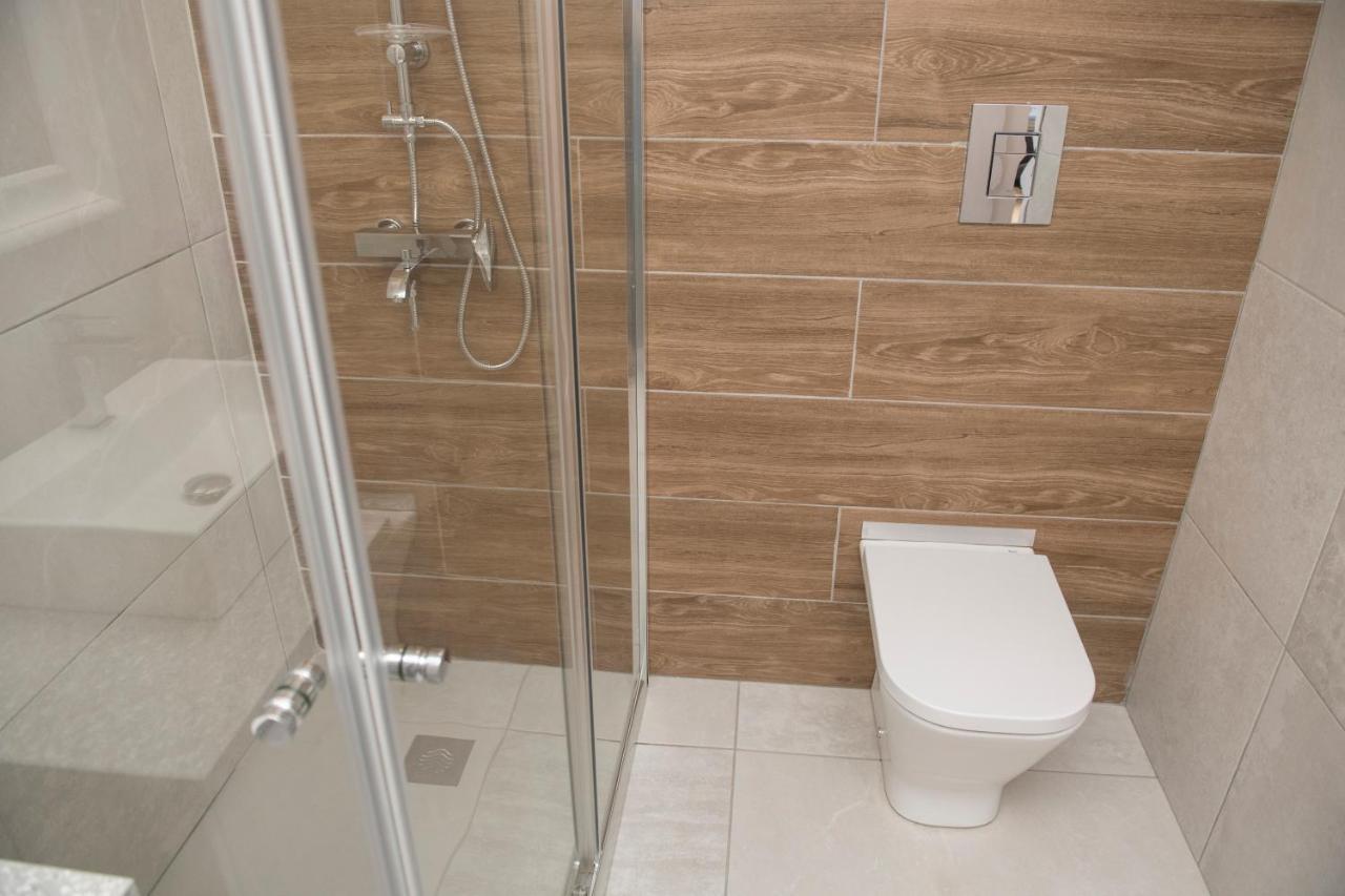 Skin Suites-Luxury Living Никозия Екстериор снимка